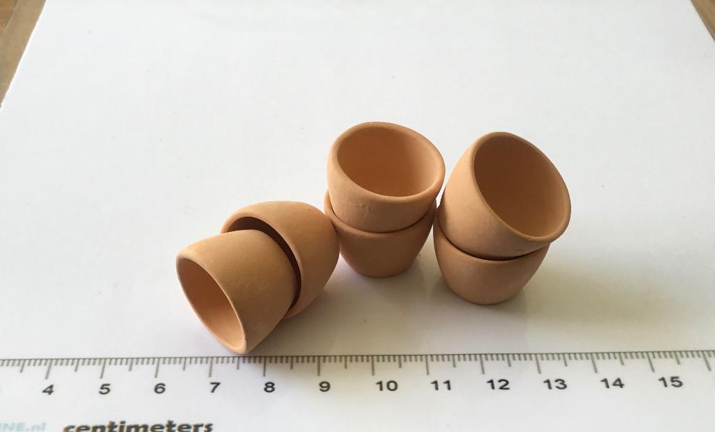 Poppenhuis miniaturen terracotta pot 250, Verzamelen, Ophalen of Verzenden, Nieuw, Poppenhuis