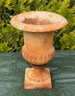 Antieke gietijzeren tuinvaas ., Tuin en Terras, Tuinvazen, Ophalen, Gebruikt