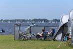 Seizoensplaats aan het Sneekermeer, Vakantie, Aan meer of rivier