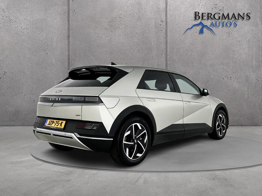 Hyundai IONIQ 5 Connect 73 kWh AWD // DEALER ONDERHOUDEN //, Auto's, Hyundai, Stof, Gebruikt, Zwart, Vierwielaandrijving