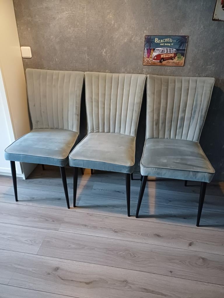 GEZOCHT: deze stoelen!, Huis en Inrichting, Stoelen, Ophalen, Zwart, Twee