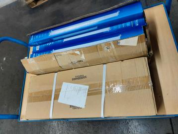 Partij van 24 stuks 18 watt TL verlichting beschikbaar voor biedingen