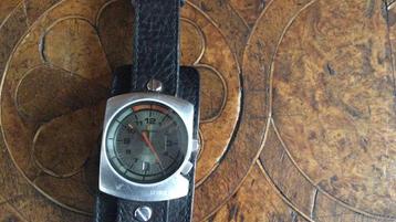 Diesel herenhorloge beschikbaar voor biedingen
