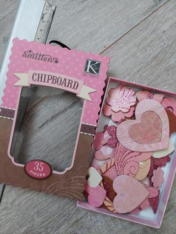 K&Company Smitten Chipboard compleet beschikbaar voor biedingen