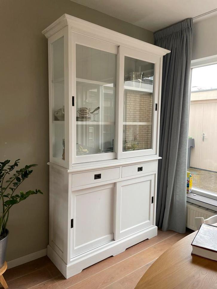 Witte buffetkast met schuifdeuren, Huis en Inrichting, Kasten | Buffetkasten, Gebruikt, 200 cm of meer, 100 tot 150 cm, 25 tot 50 cm