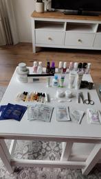 Gratis af te halen, testers, Kiehls, nagellak ea, Ophalen, Zo goed als nieuw, Gehele gezicht, Toebehoren