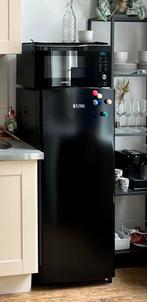 Zwarte ETNA koelkast met vriesvak. Ideale tussenmaat, netjes, 150 tot 200 liter, Gebruikt, Energieklasse A of zuiniger, 45 tot 60 cm