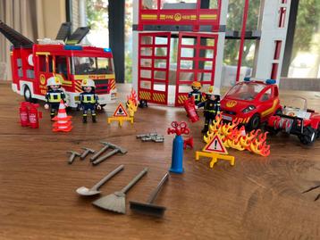 Playmobil Brandweerset; brandweerauto, kazerne, auto en quad beschikbaar voor biedingen