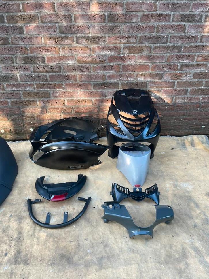 Piaggio zip 2000 sp 2t 4t onderdelen, Fietsen en Brommers, Brommeronderdelen | Scooters, Zo goed als nieuw, Piaggio, Overige typen
