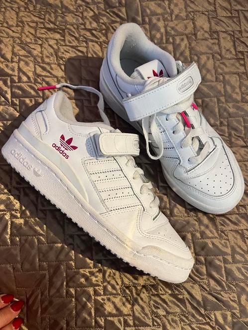 ADIDAS gympen maat 36 origineel zgan, Kleding | Dames, Schoenen, Zo goed als nieuw, Sneakers of Gympen, Wit, Verzenden