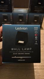 Ledvion wandlamp zwart 10x10x10 cm metaal, Nieuw, Metaal, Strak, Ophalen