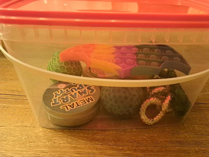 Fidget toys, Kinderen en Baby's, Speelgoed | Overig, Gebruikt, Jongen of Meisje, Verzenden