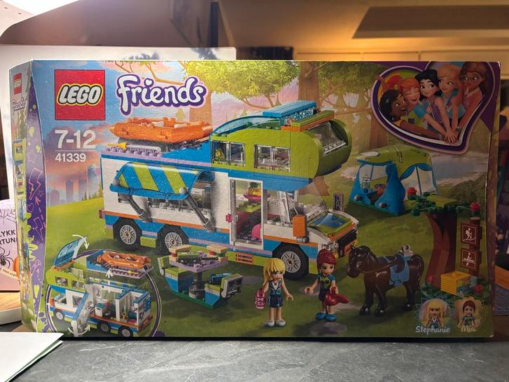 41339 Lego Friends Mia’s Camper € 40,-, Kinderen en Baby's, Speelgoed | Duplo en Lego, Zo goed als nieuw, Lego, Complete set, Ophalen of Verzenden