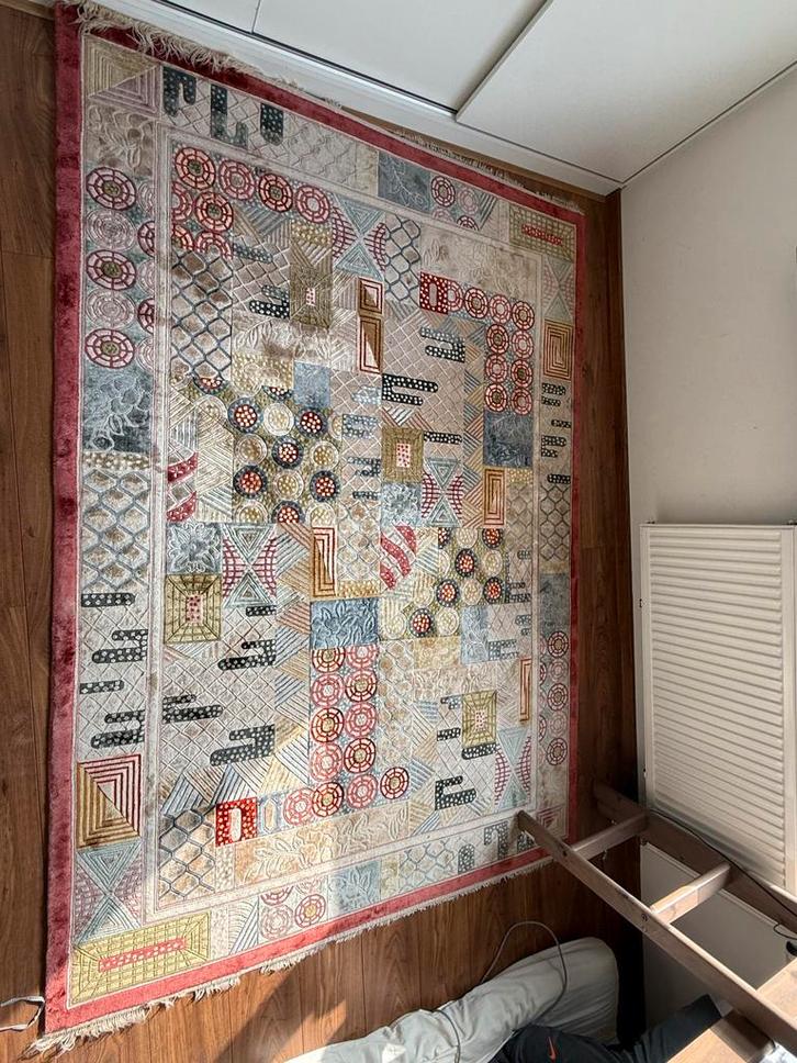 Perzisch Zijde Tapijt - Handgeknoopt, Huis en Inrichting, Stoffering | Tapijten en Kleden, Zo goed als nieuw, 150 tot 200 cm, 200 cm of meer