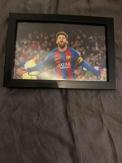 Gesigneerde foto Messi, Verzamelen, Sportartikelen en Voetbal, Zo goed als nieuw, Spelerskaart, Buitenlandse clubs, Ophalen of Verzenden