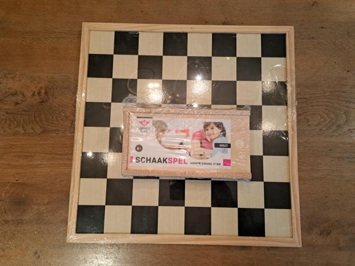Schaakbord / dambord Nieuw in verpakking incl. schaakstukken, Hobby en Vrije tijd, Gezelschapsspellen | Bordspellen, Nieuw, Een of twee spelers