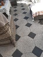 Verhoogd terras 5.50×3.00 + 2 0×30 blokken., Ophalen of Verzenden, Gebruikt, Beton, 10 m² of meer