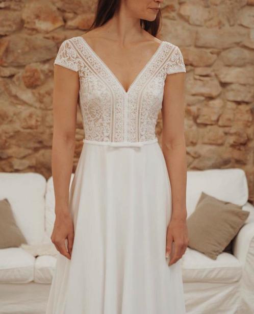 Trouwjurk tweedehands 38/40 korte mouwtjes, Kleding | Dames, Trouwkleding en Trouwaccessoires, Gedragen, Trouwjurk, Wit, Ophalen of Verzenden