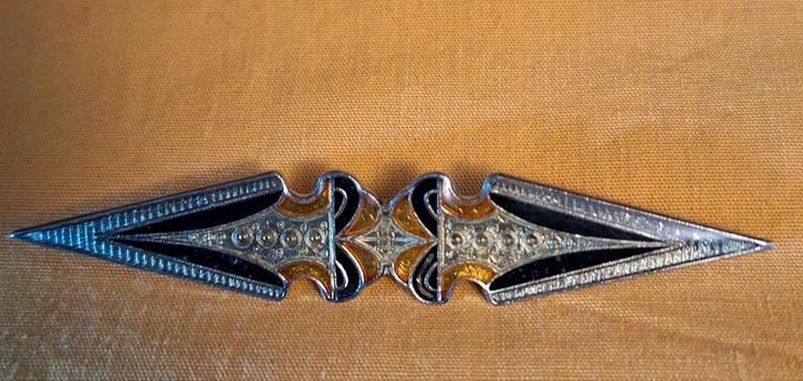 Art Deco Speld dasspeld Emaille Cloisonné lang chic Kerst, Sieraden, Tassen en Uiterlijk, Broches, Gebruikt, Overige materialen