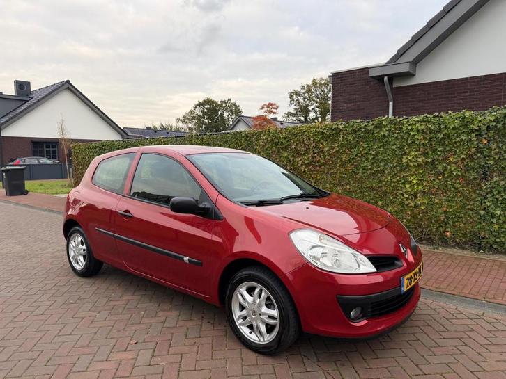 Renault Clio 1.2 TCE Business Line 2007 Airco, Auto's, Renault, Bedrijf, Te koop, Clio, ABS, Airbags, Airconditioning, Boordcomputer