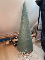 Glazen kerstboom( licht gevend, met verschillende kleuren), Diversen, Kerst, Ophalen, Zo goed als nieuw