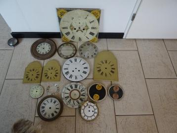 antieke klok wijzerplaten onderdelen pendule comtoise maan beschikbaar voor biedingen