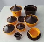 Laatste servies delen van Potterie De Driehoek model Laren, Ophalen of Verzenden, Huis en Inrichting