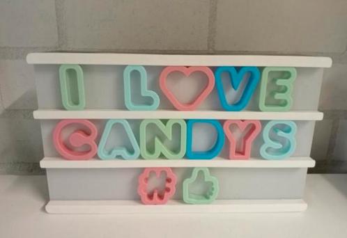 Letter ledbak met pastel kleuren letters, Kinderen en Baby's, Kinderkamer | Inrichting en Decoratie, Zo goed als nieuw, Wanddecoratie