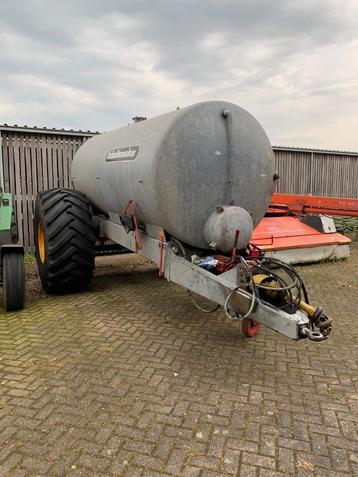Schuitemaker 7800 liter bemestertank beschikbaar voor biedingen