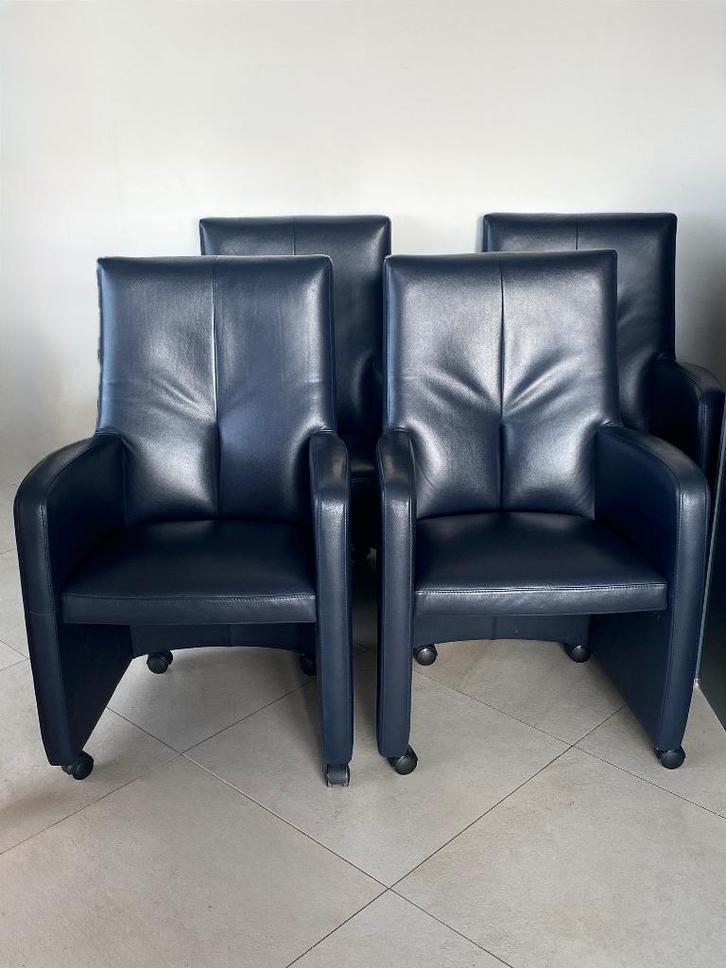 Leolux Kilenge 6 stuks donkerblauw leder, Huis en Inrichting, Stoelen, Gebruikt, Vijf, Zes of meer stoelen, Leer, Blauw, Ophalen
