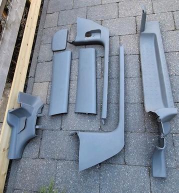 Vw Caddy kunststof kappen bekleding onderdelen lichtgrijs. beschikbaar voor biedingen