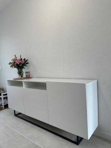 Dressoir (Met extra nieuwe deur)