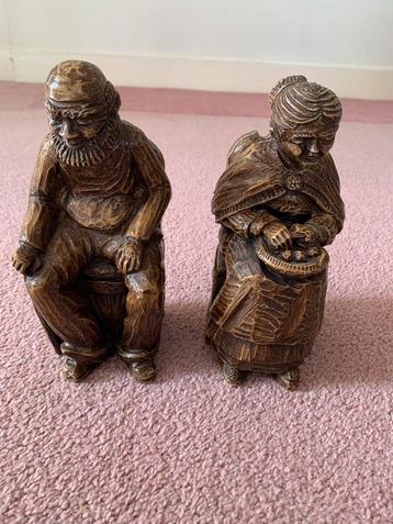 Stenen Beeldje Oud Echtpaar beschikbaar voor biedingen