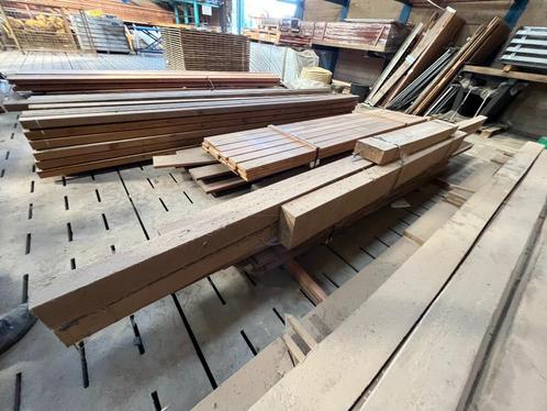 Restpartij balken en planken, Tuin en Terras, Palen, Balken en Planken, Nieuw, Balken, 250 cm of meer, Ophalen of Verzenden