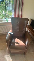 Sta-op-stoel Prominent, Huis en Inrichting, Fauteuils, Ophalen, Minder dan 75 cm, Leer, Zo goed als nieuw