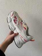 Sneakers Loavies (40), Wit, Ophalen of Verzenden, Sneakers of Gympen, Zo goed als nieuw