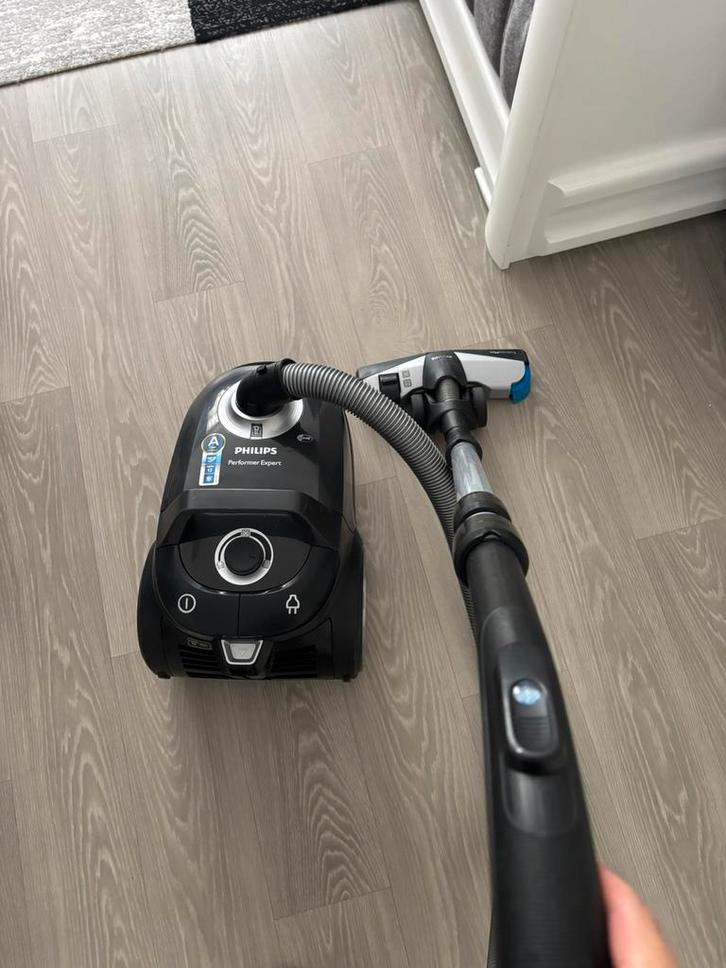 Stofzuiger Philips - 750W - A Label - Instelbare Zuigkracht, Witgoed en Apparatuur, Stofzuigers, Gebruikt, Stofzuiger, Minder dan 1200 watt