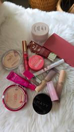 Make up,,, bb cream ,eyeshadow , face powder en more, Sieraden, Tassen en Uiterlijk, Uiterlijk | Cosmetica en Make-up, Ophalen of Verzenden