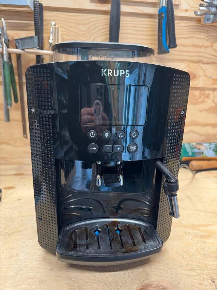 Krups EA8150 Espresso - Goed Werkend!, Witgoed en Apparatuur, Koffiezetapparaten, Gebruikt, Koffiebonen, Espresso apparaat, 2 tot 4 kopjes