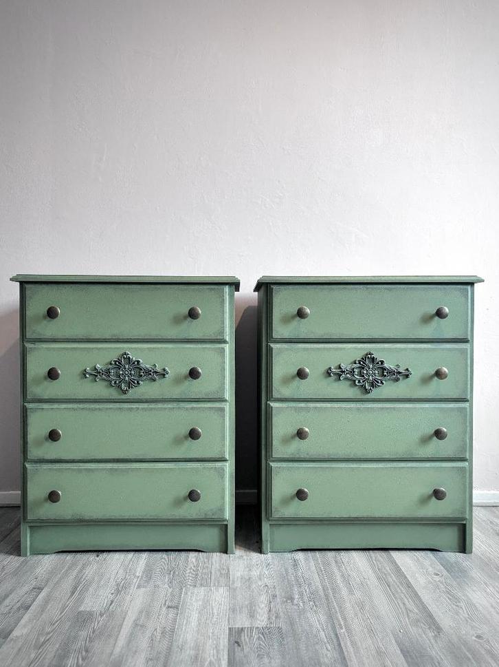 2 Nachtkastjes | gerestyled groen, Huis en Inrichting, Slaapkamer | Nachtkastjes, Zo goed als nieuw, 55 tot 70 cm, Minder dan 45 cm