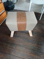 Fraaie poef / zitbankje / kruk, Ophalen, Zo goed als nieuw, Minder dan 50 cm, Minder dan 50 cm