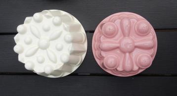 Pastel puddingvormen P. Regout en Soc. Ceramique beschikbaar voor biedingen