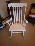 Mooie witte schommelstoel, Antiek en Kunst, Antiek | Meubels | Stoelen en Banken, Ophalen