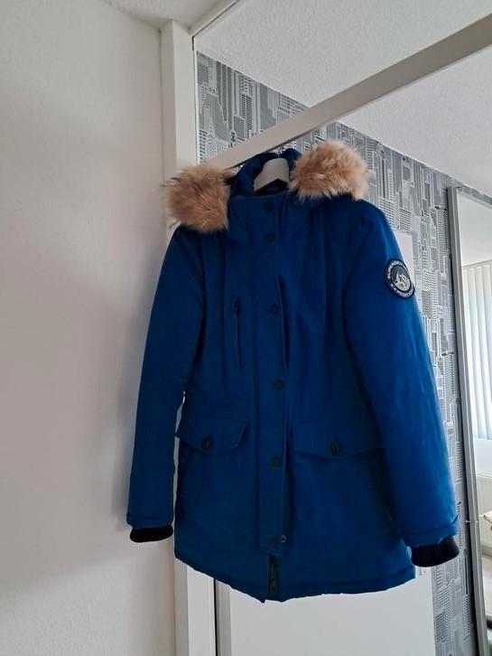 Warme winterjas, mt 38, ziet er super goed uit. Super Dry,, Kleding | Dames, Jassen | Winter, Gedragen, Maat 38/40 (M), Blauw