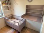 Vintage ledikant incl matras + wandcommode oudroze, Ophalen, Gebruikt, Jongetje of Meisje