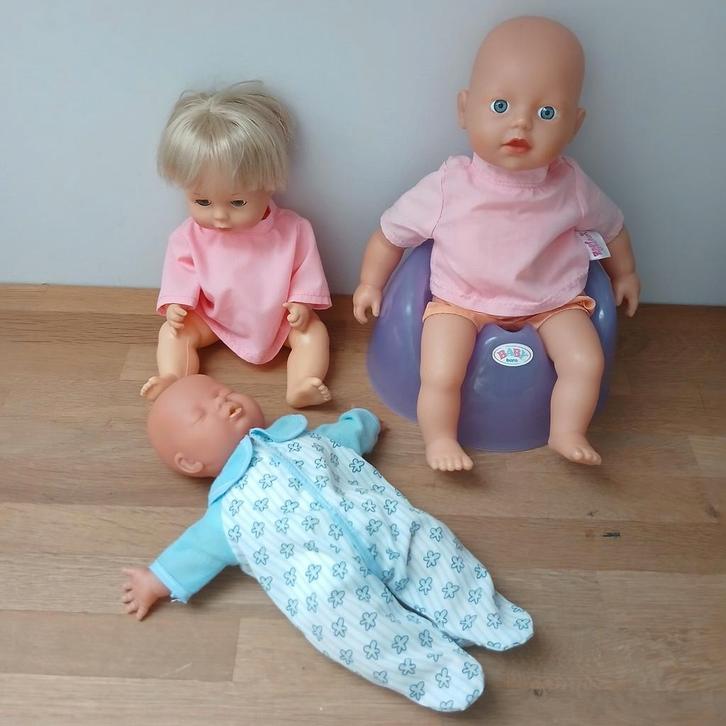 3 poppen: 2x babypop en een pop met slaapogen + kleertjes, Kinderen en Baby's, Speelgoed | Poppen, Zo goed als nieuw, Babypop