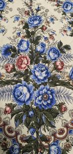 Russische sjaal, 100% wol, 125 x 125 cm, Ophalen of Verzenden, Zo goed als nieuw, Maat 46/48 (XL) of groter, Sjaal