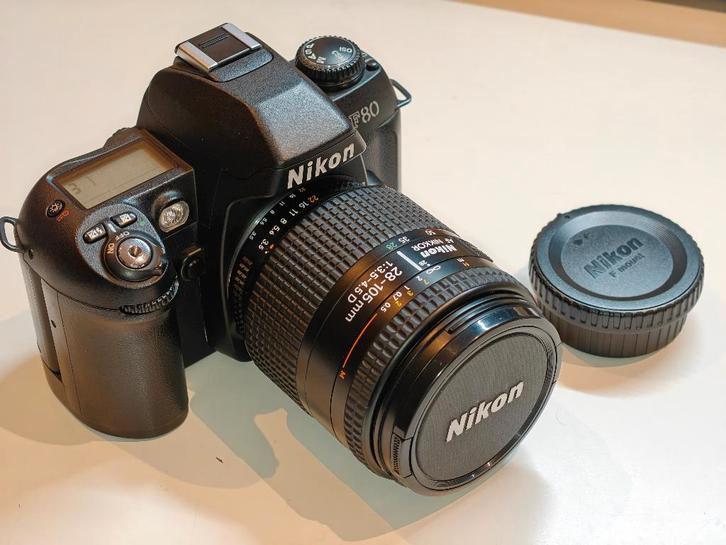Nikon F80S + 28-105mm f3.5-4.5D filmcamera set, Audio, Tv en Foto, Fotocamera's Analoog