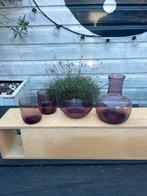 Paarse glazen vaas, twee glazen en schaaltje, Huis en Inrichting, Ophalen, Overige kleuren, Minder dan 50 cm, Glas