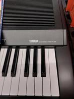 YAMAHA elec.piano P-300 met voetpedaal en onderstel, Muziek en Instrumenten, Ophalen of Verzenden, Zo goed als nieuw, Yamaha